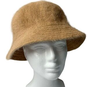 David & Young Beige Angora Bucket Hat Women’s Size Small New without Tags